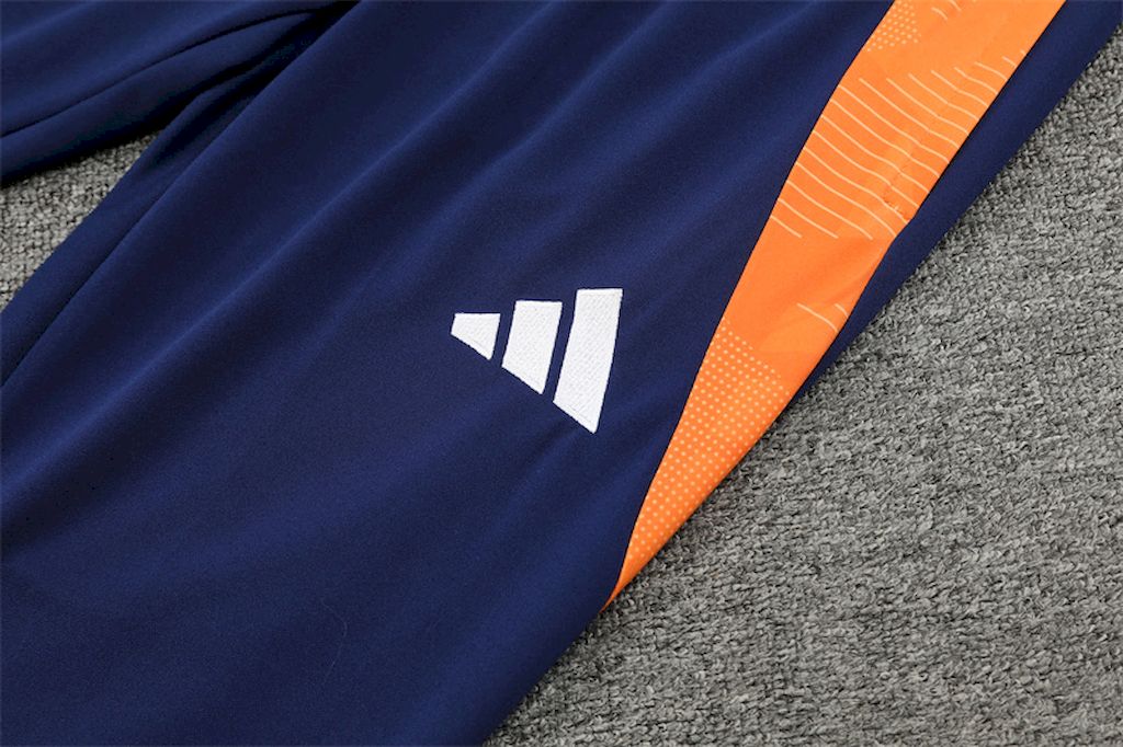 Unisex Juventus 2024/25 Half-Zip Adult Sweater+Pant 14001 - Image 4