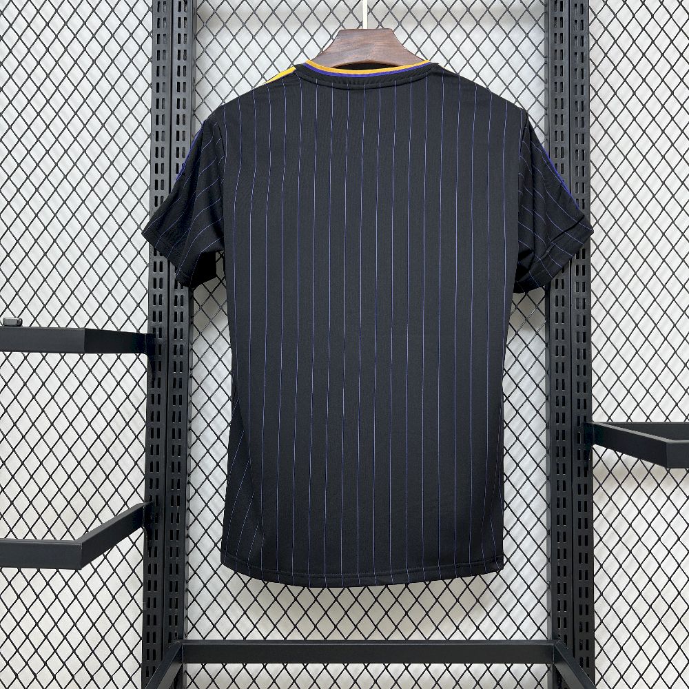 Mens Manchester United 2025/26 Terrace Icons Jersey - Image 10