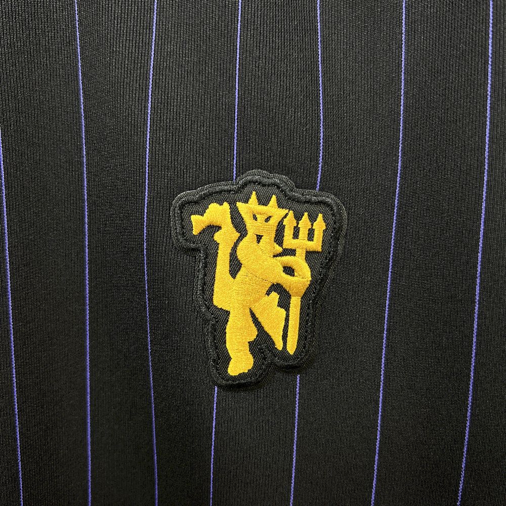 Mens Manchester United 2025/26 Terrace Icons Jersey - Image 7