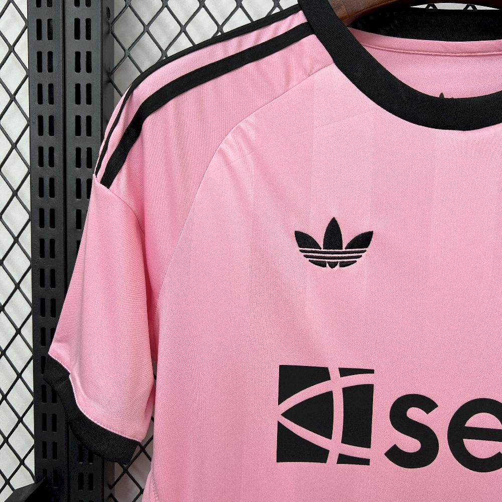 Mens Newcastle United 2025/26 Goalkeeper Jersey - Image 4