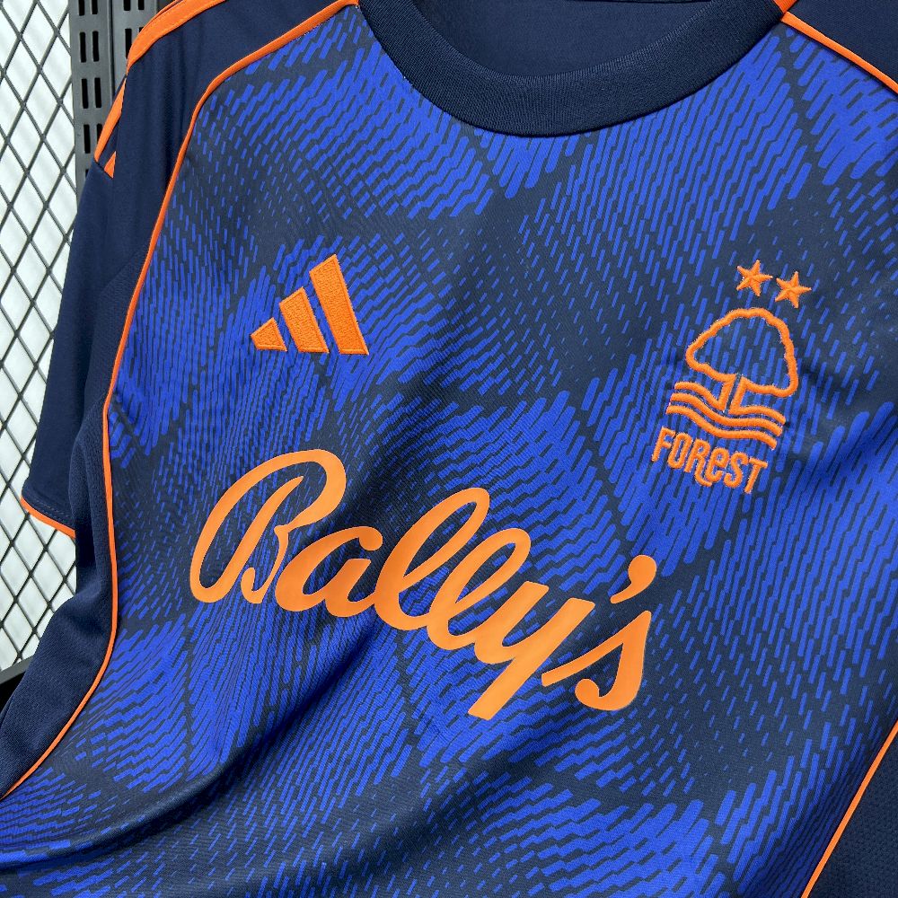 Mens Nottingham Forest 2025/26 Third Jersey - Image 2