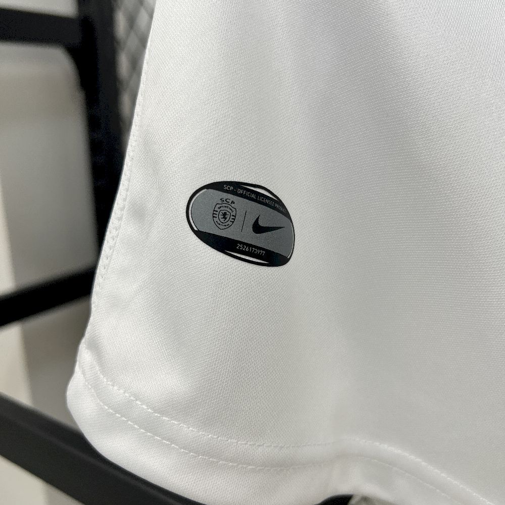 Mens Sporting Cp 2025/26 Special Edition Jersey - Image 10