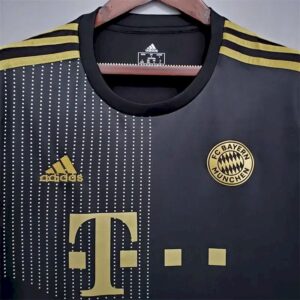 Alternative view of Retro Bayern Munich 2021/22 Away Jersey