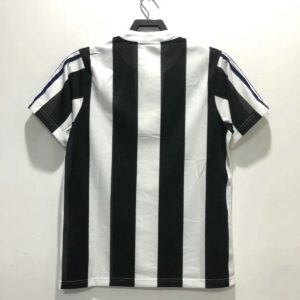 Newcastle United 19951997 Home Retro Jersey 43644