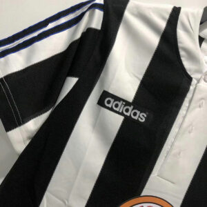 Newcastle United 19951997 Home Retro Jersey 43646