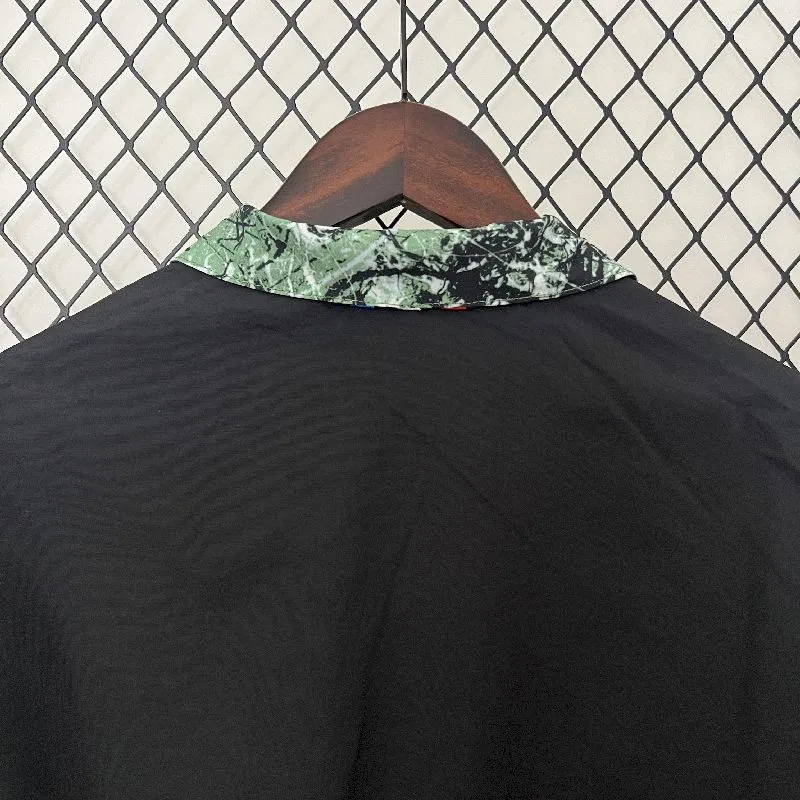 Manchester United 2024 Reversible Jacket – Bild 5