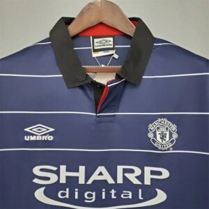Alternative view of Retro Manchester United 1999/00 Away Jersey