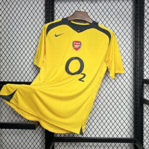 Retro Arsenal 2005/06 Away Jersey