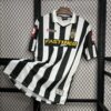 Retro Juventus 2001/02 Home Jersey