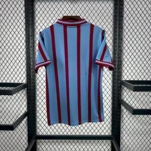 Vista alternativa de Retro Aston Villa 1956/57 Home Jersey