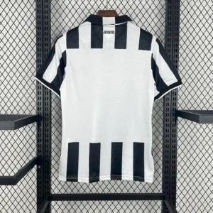 Alternative view of Retro Juventus 2014/15 Home Jersey