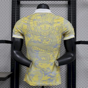 Vista alternativa dell'Mens Real Madrid 2025/26 Beige Jersey Player Version