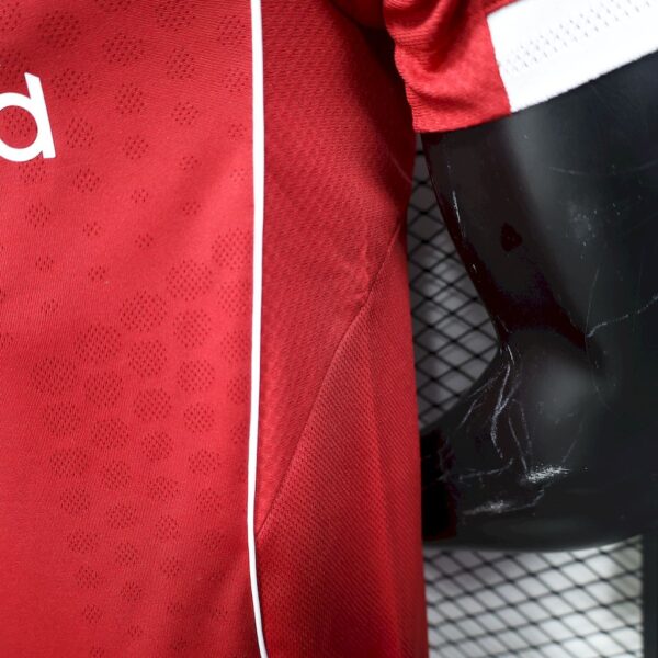 Liverpool 2025/26 Home Jersey Player Version - Image 4