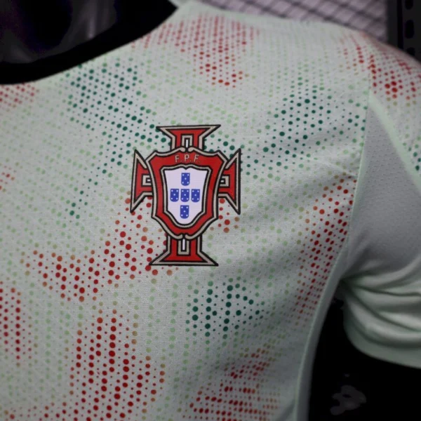 Portugal 2025/26 Pre-Match Training Jersey Player Version - Image 3