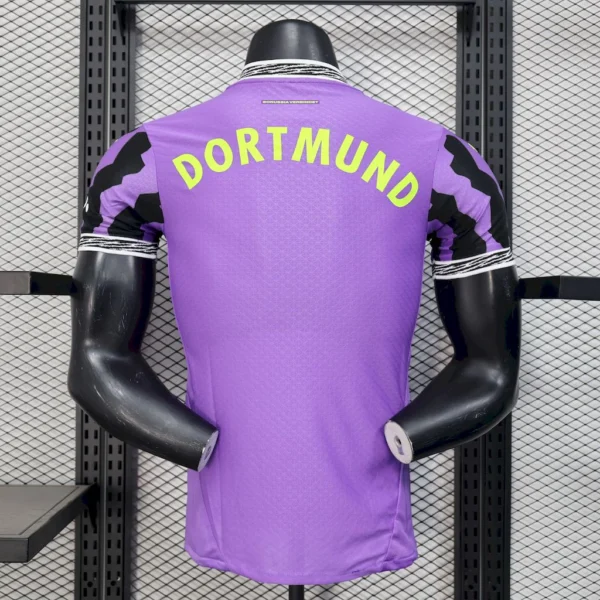 Borussia Dortmund 2025/26 Goalkeeper Special Jersey Player Version - Image 2
