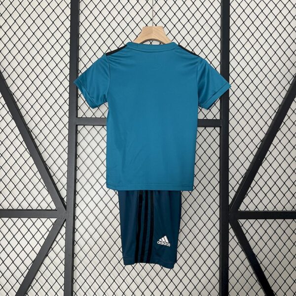 Real Madrid 2017/18 Third Kids Retro Jersey And Shorts - Image 2
