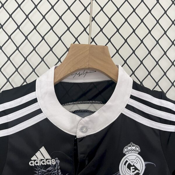 Real Madrid 2014/15 Third Kids Retro Jersey And Shorts - Image 6