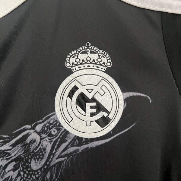 Real Madrid 2014/15 Third Kids Retro Jersey And Shorts - Image 3