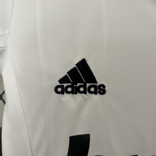 Real Madrid 2012/13 Home Kids Retro Jersey And Shorts - Image 5