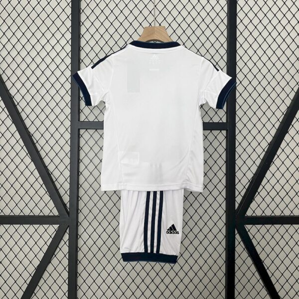 Real Madrid 2012/13 Home Kids Retro Jersey And Shorts - Image 2