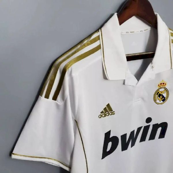 Real Madrid 2011/12 Home Retro Jersey - Image 5