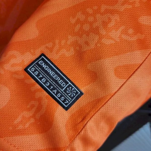England 2024/25 Euro Goalkeeper Jersey - Image 3