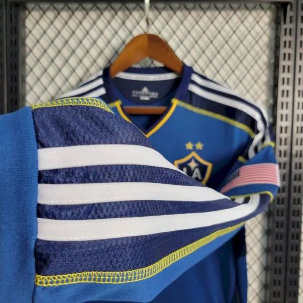 La Galaxy 2011/12 Retro Long Sleeves Jersey - Image 5
