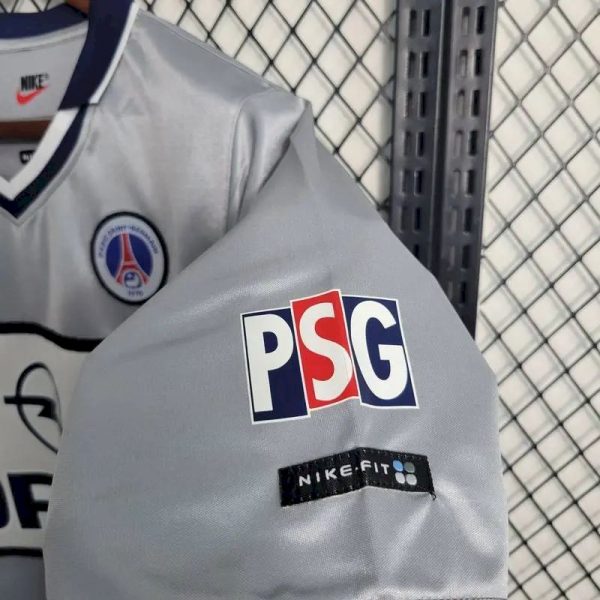 Paris Saint-Germain 2000 Away Retro Jersey - Image 10