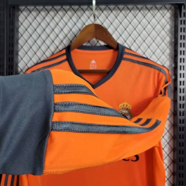 Real Madrid 2013/14 Third Long Sleeves Retro Jersey - Image 3