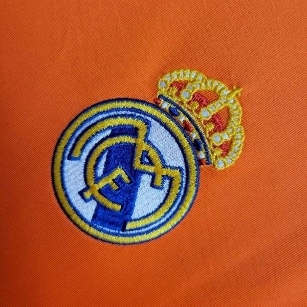 Real Madrid 2013/14 Third Long Sleeves Retro Jersey - Image 5