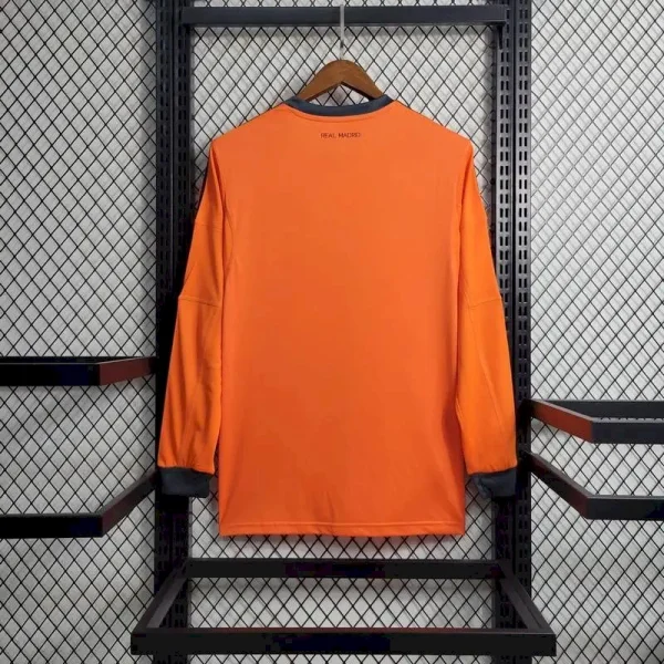 Real Madrid 2013/14 Third Long Sleeves Retro Jersey - Image 10