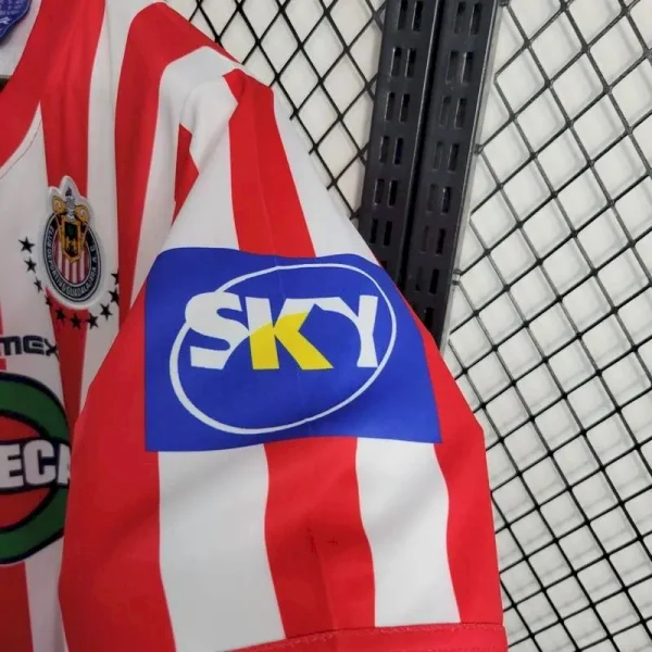 Chivas 2001/02 Home Retro Jersey - Image 12