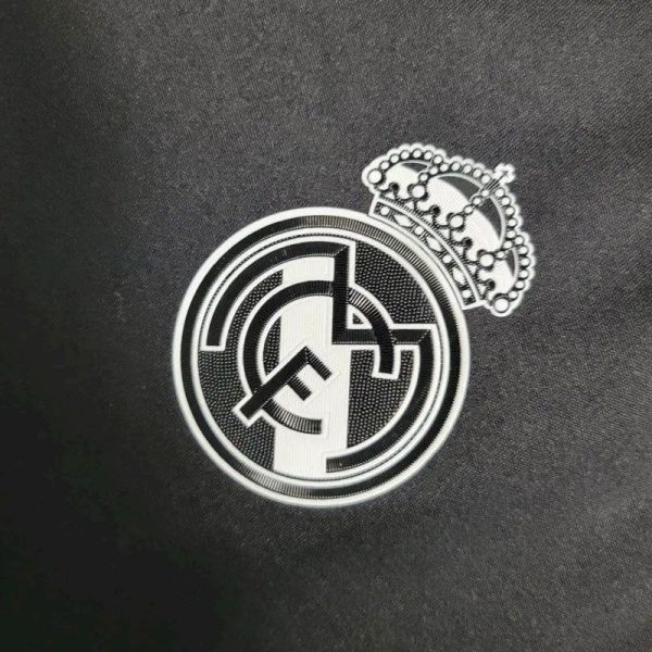 Real Madrid 2016/17 Third Retro Jersey - Image 8