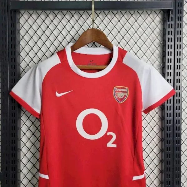 Arsenal 2002/04 Home Kids Kit - Image 2