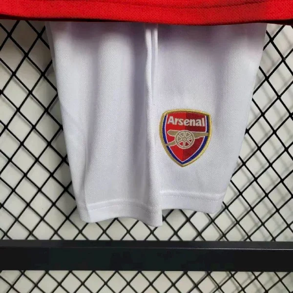 Arsenal 2002/04 Home Kids Kit - Image 3