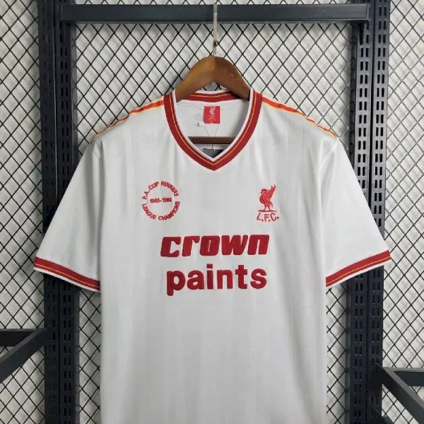 Liverpool 1985/86 Away Retro Jersey - Image 4