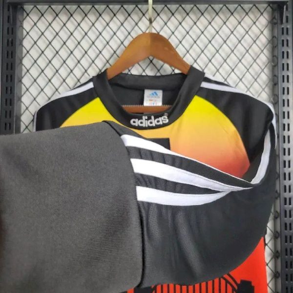 Newcastle United 1996/97 Goalkeeper Long Sleeves Retro Jersey - Image 6