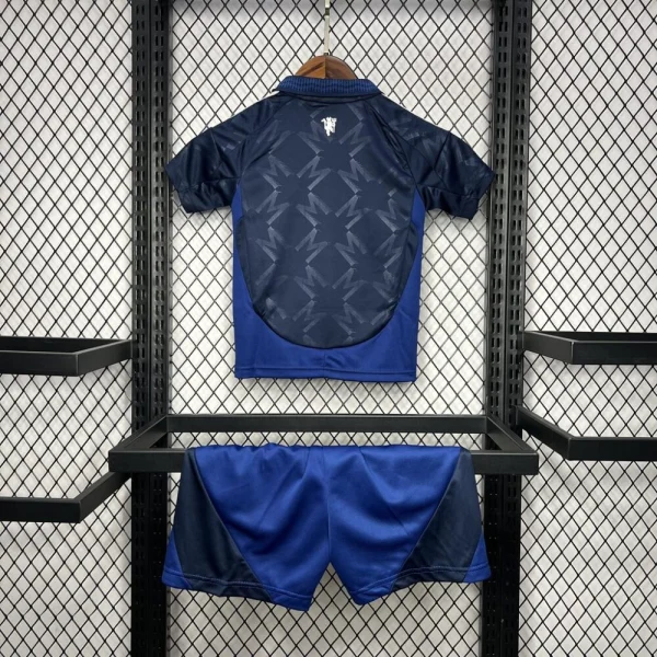 Manchester United 2024/25 Away Kids Kit - Image 2