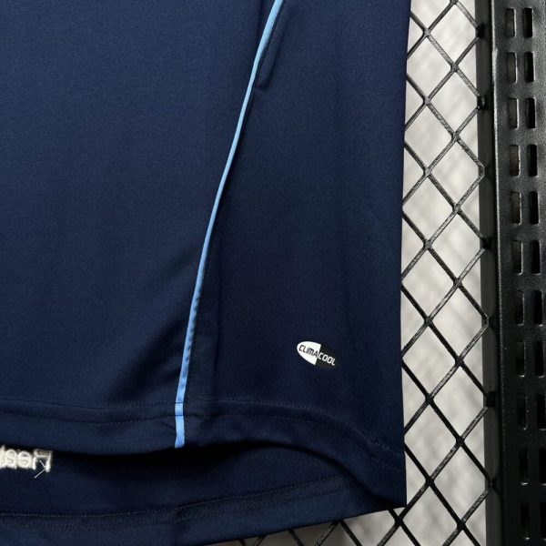 Real Madrid 2005/06 Away Retro Jersey - Image 6