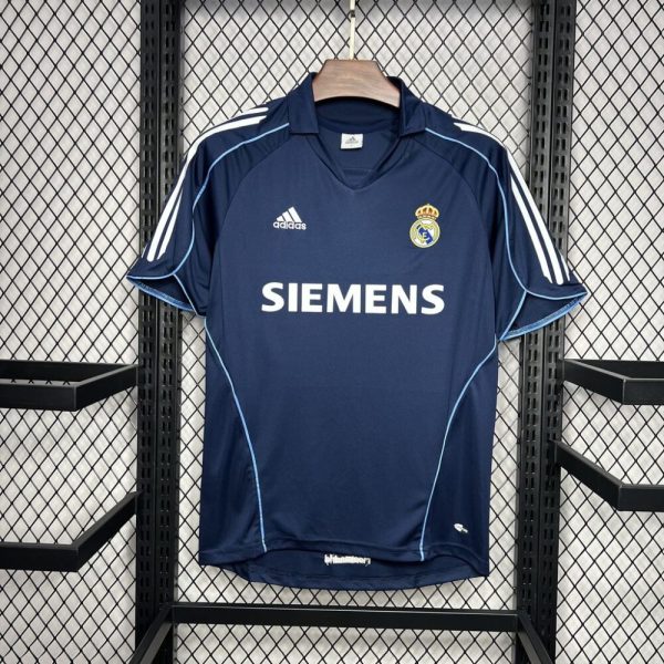 Real Madrid 2005/06 Away Retro Jersey