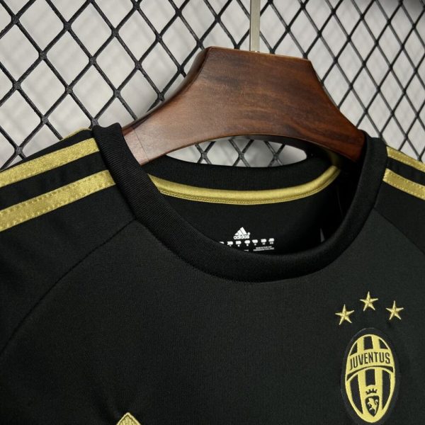 Juventus 2015/16 Third Retro Jersey - Image 6