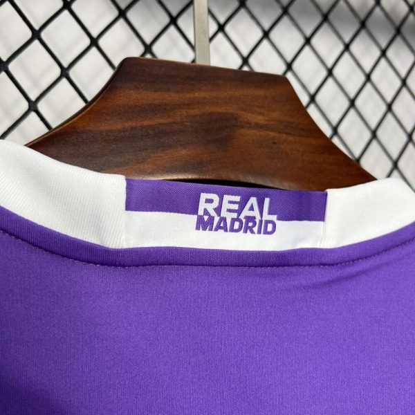 Real Madrid 2016/17 Away Ucl Retro Jersey - Image 5