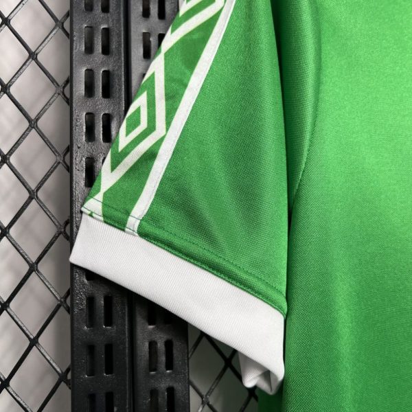 Celtic 1980/81 Away Retro Jersey - Image 5