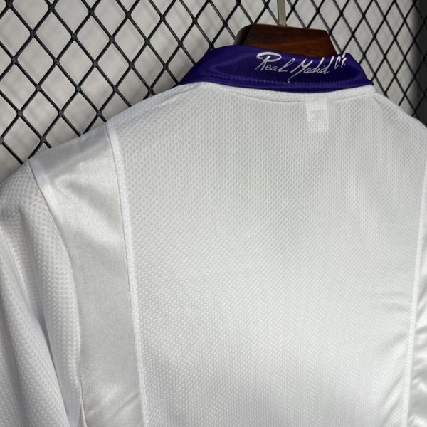Real Madrid 1997/98 Home Retro Jersey - Image 6