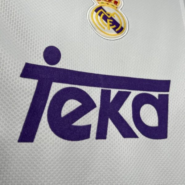 Real Madrid 1997/98 Home Retro Jersey - Image 5