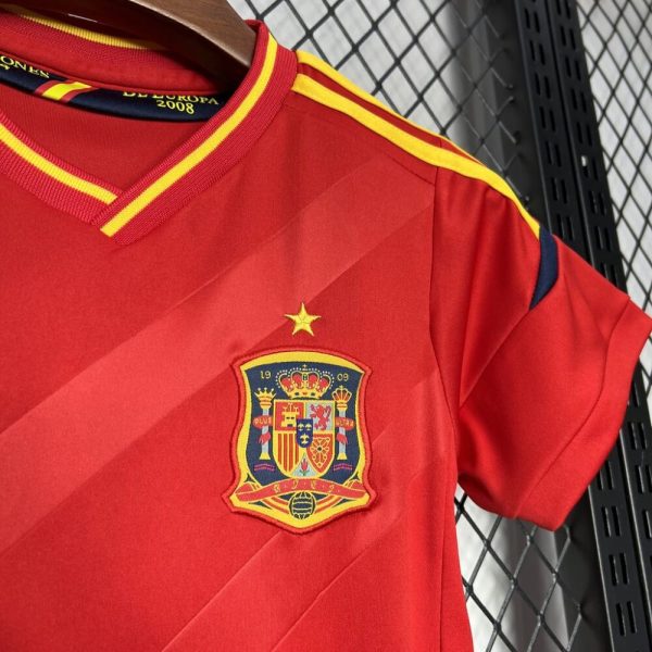 Spain 2012 Home Kids Retro Jersey And Shorts - Image 5