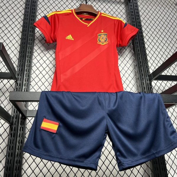 Spain 2012 Home Kids Retro Jersey And Shorts - Image 7