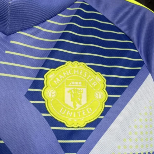 Manchester United 2024/25 Goalkeeper Jersey - Image 8