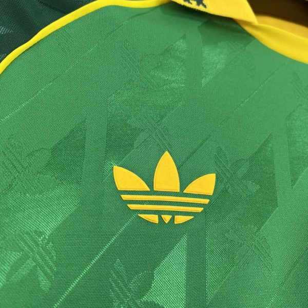 Celtic 2024/25 Special Edition Long Sleeves Retro Jersey - Image 10