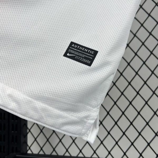 Juventus 2010/11 Away Retro Jersey - Image 4